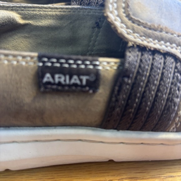 Ariat Youth Slip On Leather Loafers Shoes Size 7.5B Brown Rubber Soles Casual - Picture 7 of 10